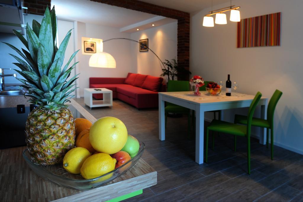 Apartment Outlet Split Bilik gambar